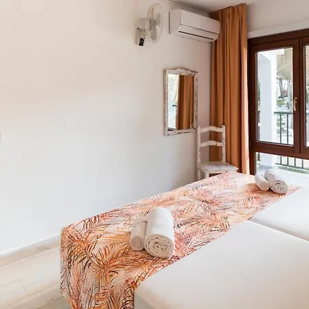 Ξενοδοχείο με διαμερίσματα Sol Parc & 3*